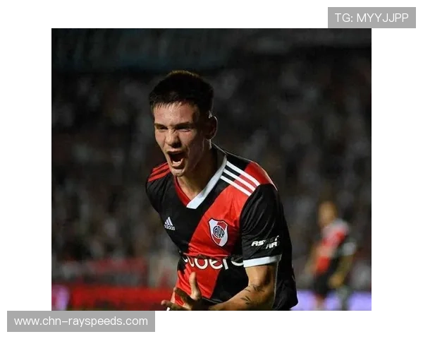 布罗基盛赞迪马尔科，称唯一能立足皇马巴萨的意甲飞翼像卡洛斯